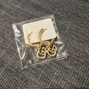 Elegant Gold Hoop Earrings